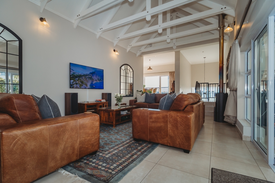4 Bedroom Property for Sale in Kingswood Golf Estate Western Cape
